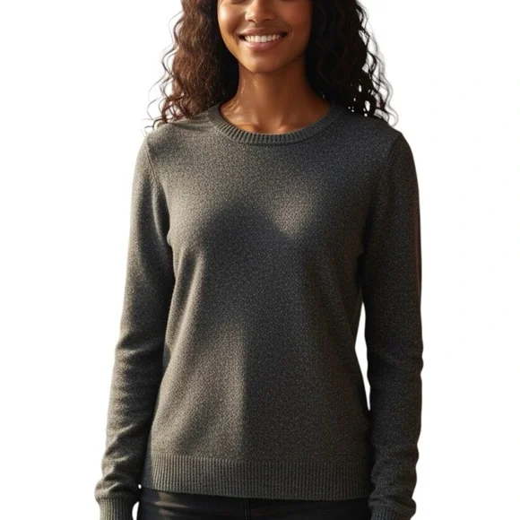 CLUB MONACO women’s grey wool Crewneck sweater size large warm shirt fuzzy top - Picture 3 of 10